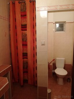 Prenájom rodinného domu v Jelenci za výhodne nízke ceny - 3