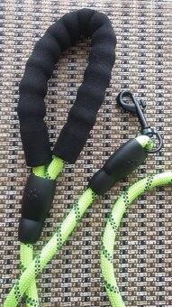 Voditko pre psika - pevne - 3