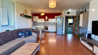 IBA U NÁS Svetlý 4i byt s terasou a loggiami v Ružinove - 3