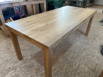 Drevený dubový jedálenský stôl - 3