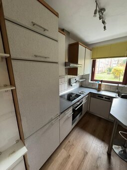 Nadčasová kuchyňa RUNA - 3