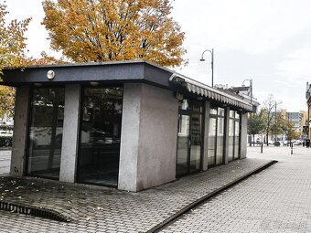 Na prenájom presklený priestor v centre Lučenca - 3