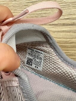 Damske tenisky Under Armour - 39 EU - 3