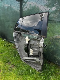 Zadné pravé dvere Golf V - 3