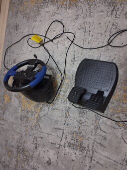 Thrustmaster T150 - 3