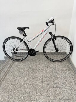 KROSS EVADO 3.0 D 28“, veľ. M, bicykel krosový dámsky,biely - 3