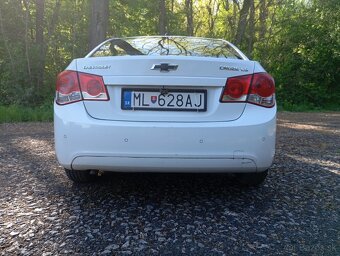 Cruze 1.8 104kw ročník 2011 - 3