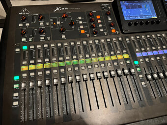 Behringer X32 + Thon case - 3