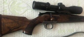 Guľovnica BLASER R93 LUXUS Holz s optikou Leica, Zeiss čb - 3