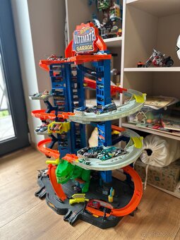Hot Wheels Ultimate Garage - 3