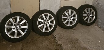 Toyota avensis 2,2D -4D - 3