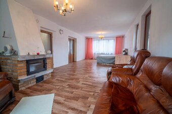 Na predaj: Rodinný dom Daletice s veľkým pozemkom, blízko Pr - 3