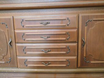 Komoda a vitrina - 3