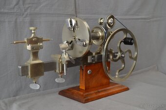 Hodinársky sústruh - 3