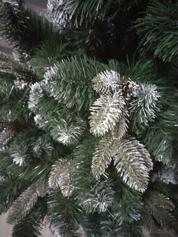 Vianočný stromček 180cm - 3