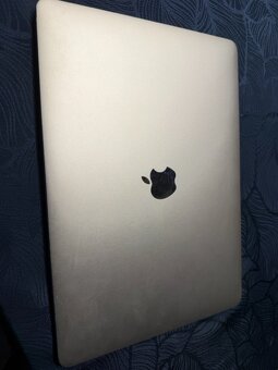 MacBook Pro 13" (Touch Bar, Intel i5, 8GB RAM) - Zachovalý - 3