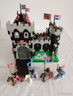LEGO Castle 6086 Black Knight's Castle - 3