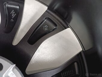 Renault R17 - 3