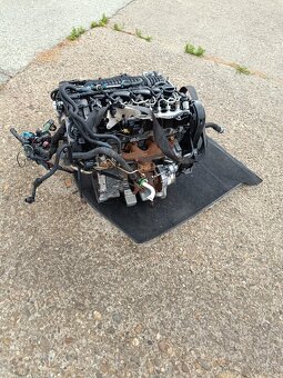 VOLVO XC60 V40 V60 S60 V70 S80 XC40 2.0 D3 - 3