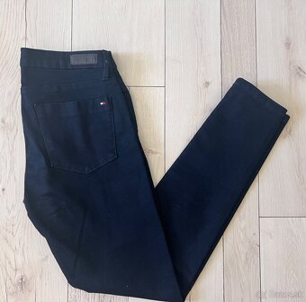 Dámske jeansy Tommy Hilfiger -top stav - 3