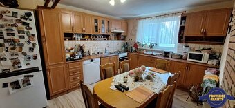 PREDAJ: 5- izbový rodinný dom s garážou - Komárno, č. NOVÁ - 3