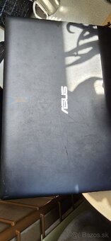 Notebook Asus X553S. 15,6" - 3