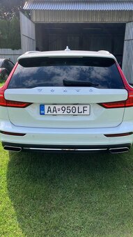 Volvo V60 D3 Inscription A/T 110 kW - 3