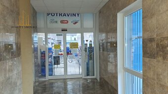 Prenájom obchodného priestoru v centre mesta Humenné. - 3