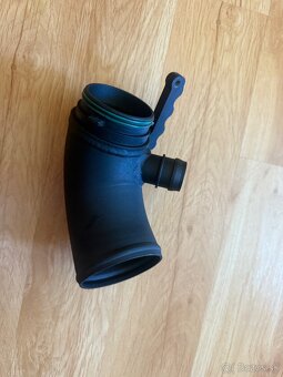 Vstup do turba (hliník) 1.8 a 2.0TSI - 3