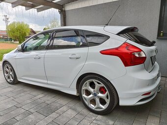 Ford Focus ST - 3