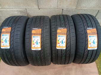 245/40R18 zimné - 3