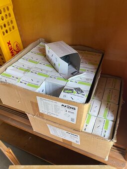 Spony na drevený obklad č. 3… sponky, úchytky na palubky. - 3