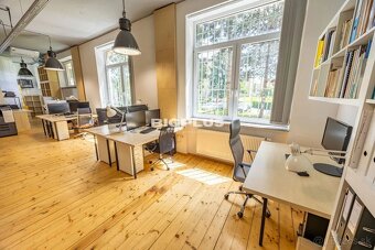 Na prenájom štýlové priestory na námestí pri hoteli Magura P - 3