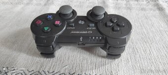Bezdrotovy ovladac na ps3 - 3