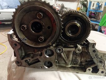 Predám hlavu Kia Sorento 2.2 D4HB - 3