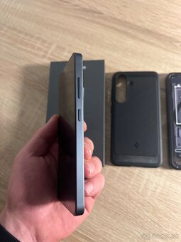 Samsung Galaxy S25 - 3