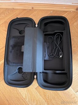 Playstation portal - 3