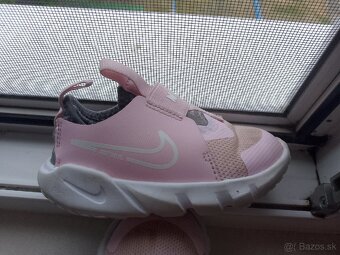 Nike tenisky pre dievčatá - 3
