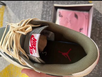 Travis Scott Jordan - 3