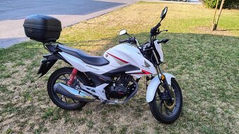 Honda CB125F - 3