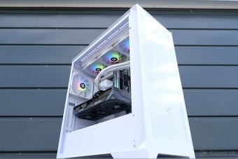 Herný PC, Ryzen 7 7800X3D, RX 9070, 32GB RAM, 2TB SSD, 24m - 3