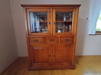 Štýlový masívny nábytok - 3