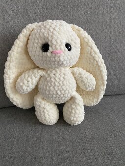 Háčkovaný smotanový zajačik - 3