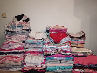 Dievčenské a chlapčenské oblečenie - 3