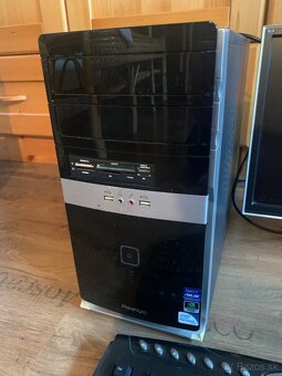 Monitor Asus + PC - prestigio + klávesnica Prestigio - 3