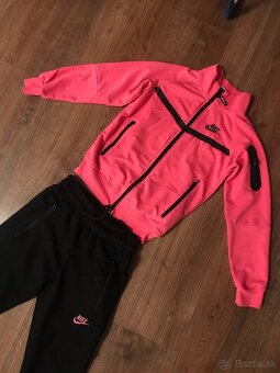 BALÍČEK DIEVČENSKÉHO OBLEČENIA - 3