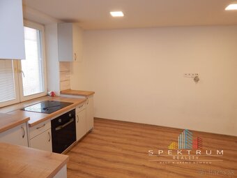SPEKTRUM REALITY- Na PREDAJ komplet rekonštruovaný 2-izbový - 3