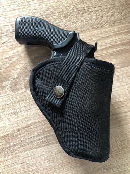 Colt 38 špeciál Top na skryté nosenie zbran evidovana v Rv - 3