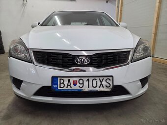Kia Ceed 1.4 CVVT 16V, 5st. Manuál - 3