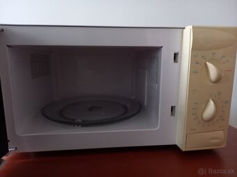 Mikrovlnka Samsung - 3